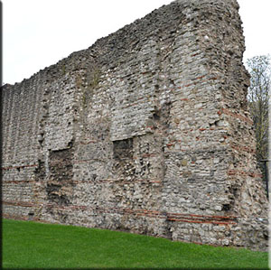 Roman wall London 18379 2 small 2