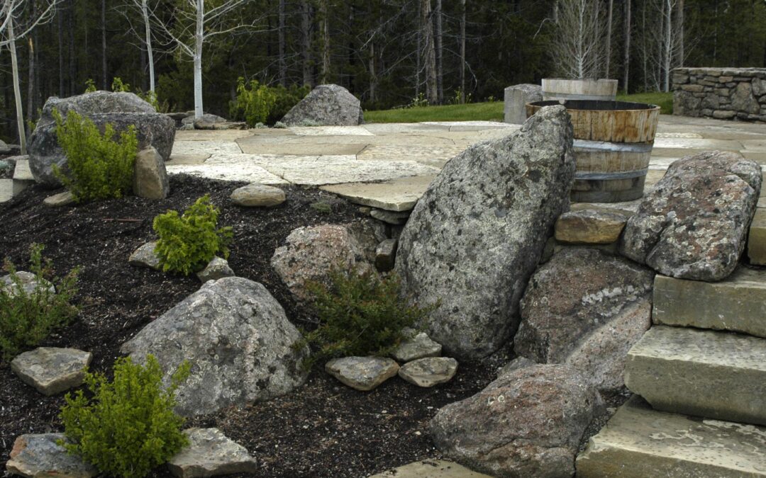 Pipestone Granite boulder 0528