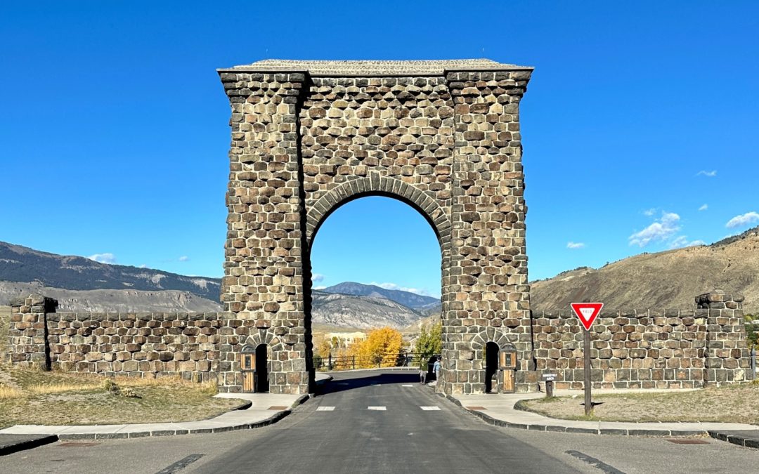 Roosevelt Arch, Yellowstone Park